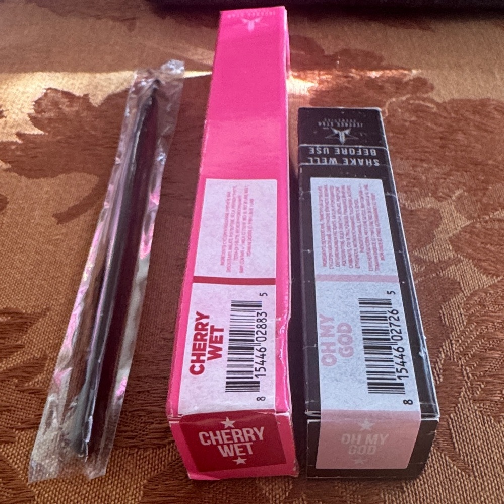 Jeffree Star Lip Bundle Velour Lipstick Oh My God + Cherry Wet Liner + Brush New - Picture 5 of 5